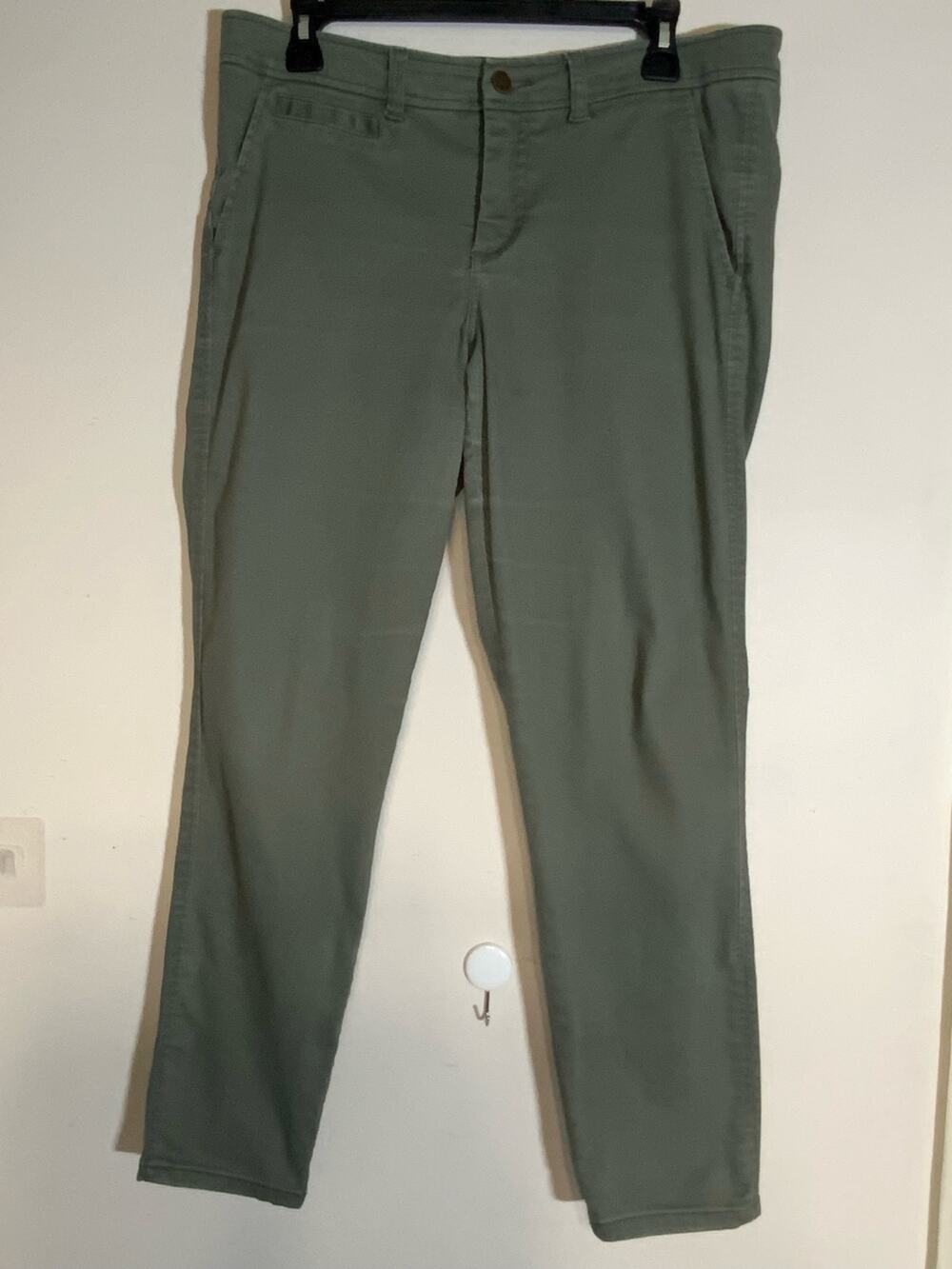 Market & Spruce Olive Army Green Straight Leg Stretch Pants Womenās Size 8P USED